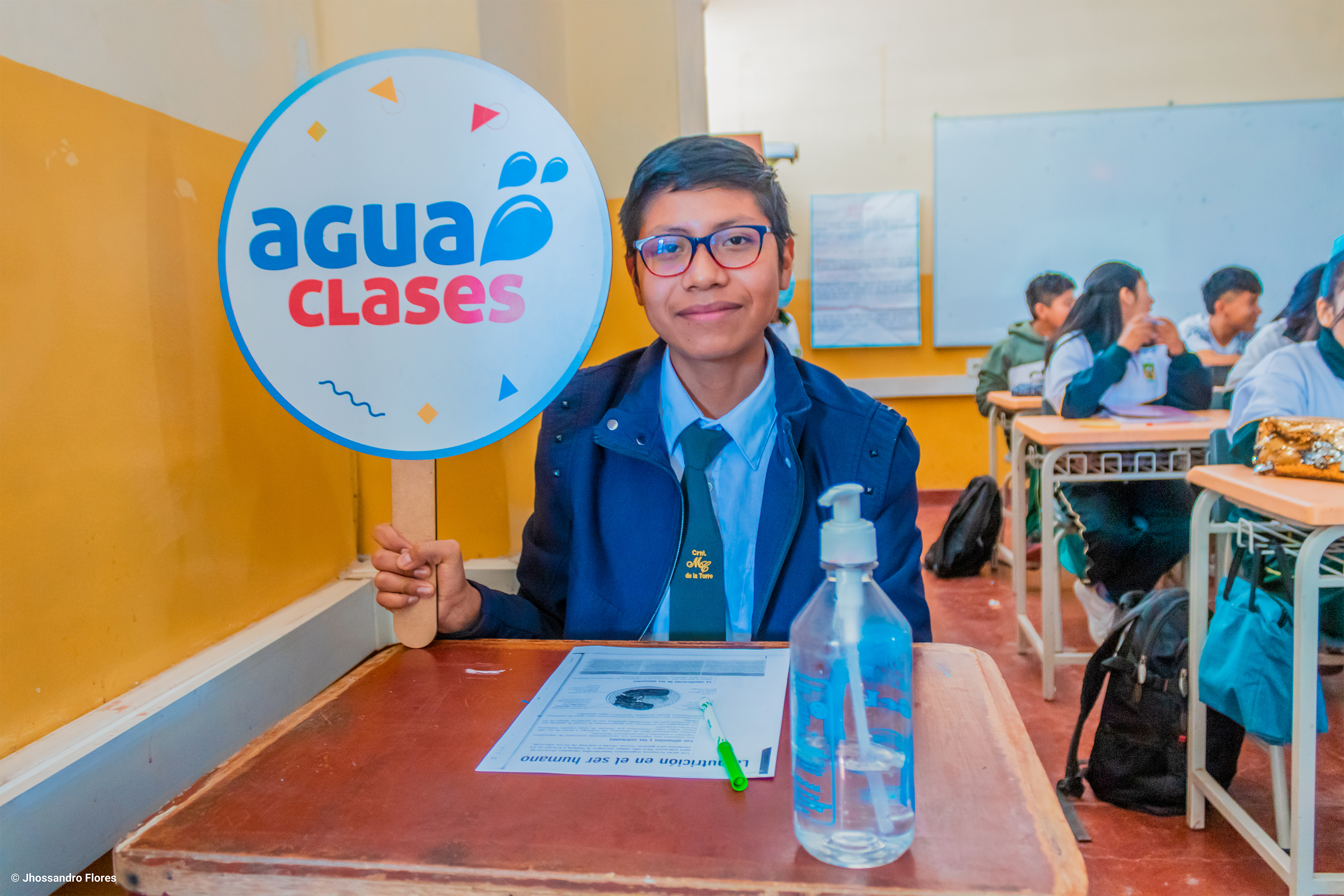 Más de 400 estudiantes de la I.E. Manuel C. De La Torre aprendieron con “Agua Clases” el tratamiento de agua potable que realiza la EPS Moquegua